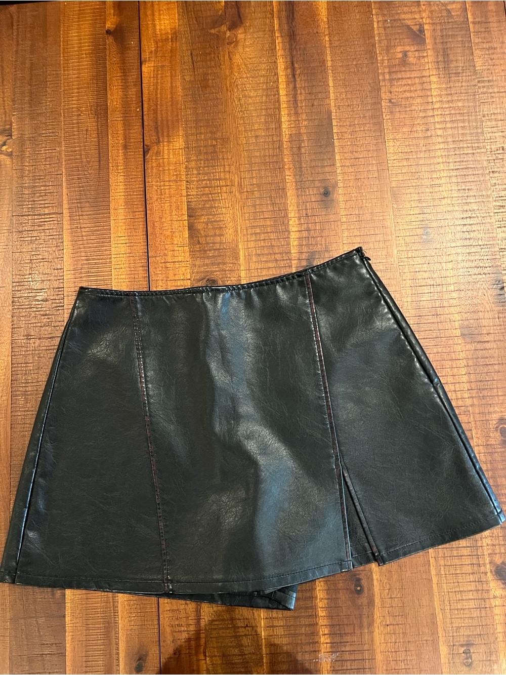ZARA Black Faux Leather Mini Skirt Size Medium Like New
